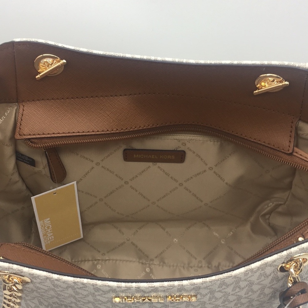MICHAEL KORS LG CHAIN SHOULDER TOTE VANILLA - Picture 13 of 16